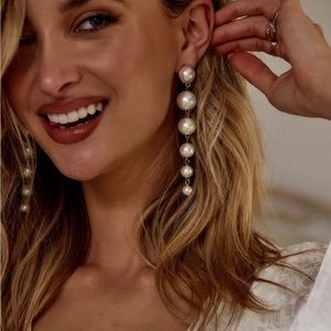 Evangelina Pearl Statement Earrings